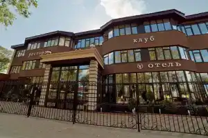 Отель «Вояж», Печерск