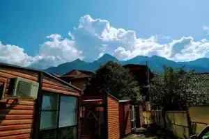 ДОМИКИ С БАНЕЙ, Эсто-Садок