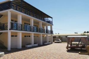 Гостевой дом «МореЛето», Прибрежное