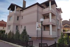 Вилла Лайт, Новофёдоровка