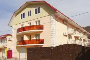 Гостевой дом «Новый дом», Небуг