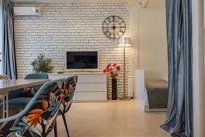 Апартаменты «At Home»