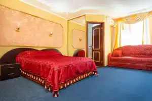 Гостиница «Летучая Мышь», Алушта