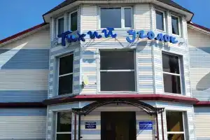 Отель «Тихий уголок», Шарья