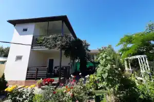 Гостевой дом на Шевченко 42, Ейск