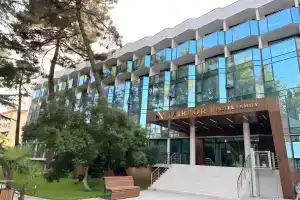 Апарт-отель «Mirror family», Адлер