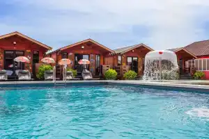 Гостевой  комплекс «Аристократ», Алахадзы