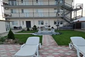 Гостевой дом на Севастопольской 6, Заозёрное