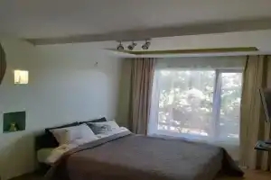 Апартаменты «Rozacrimea», Знаменское