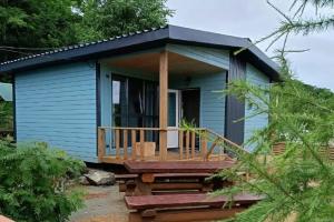 Гостиница «Лесное озеро», Артём