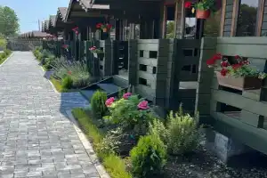 Гостевой дворик «Апра», Птицефабрика