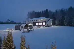 Гостиница «Usadba Royal Hall»