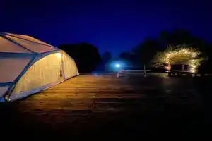 Green Gold Park, Селище