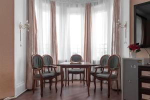 Квартиры посуточно на Средном В.О. 56, Санкт-Петербург