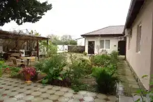 Дом для отпуска «Марина», Пицунда