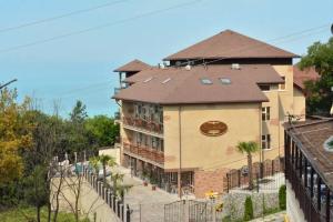 Гостевой дом «Loo De Luxe», Лоо