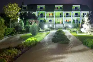 Отель «Райская Гавань», Семёновка