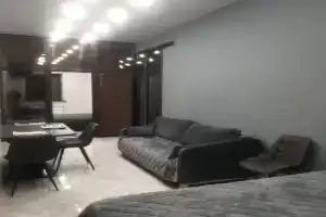 Новая комфортная двушка в сердце центра города с индивидуальным входом