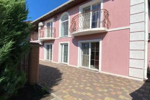Family Hotel, Бердянск
