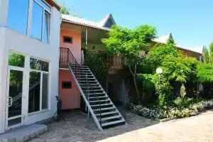 Гостевой дом на Луговой 18, Черноморское