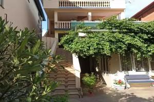 Гостевой дом «Южный дворик», Адлер