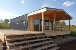 Дом в стиле барнхаус в Мостовой