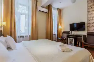 Джаз отель, Москва