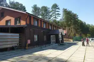Дом с мангалом на берегу реки, Чайковский