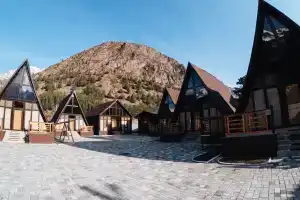 Дом Милый Дом, Тегенекли