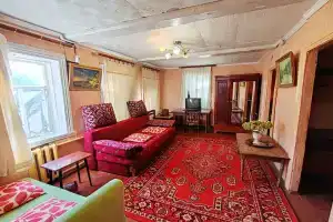 Уютный домик в тихом месте, рядом с рекой и озером