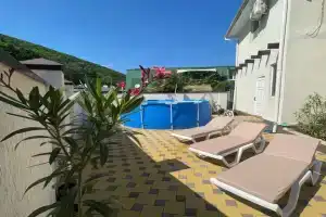 Комплекс «Домик в лесу»