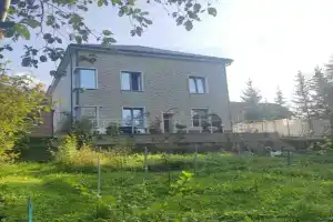 Дом Счастья, Ломоносов