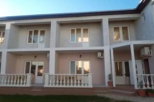 Гостевой дом «Лучезарный», Штормовое