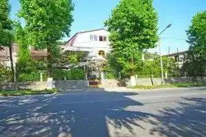 Гостевой дом «Серебряный двор», Гагра