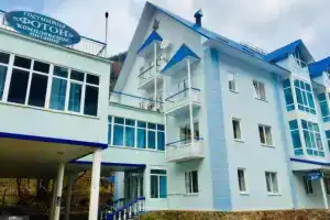 Гостиница «Фотон», Домбай