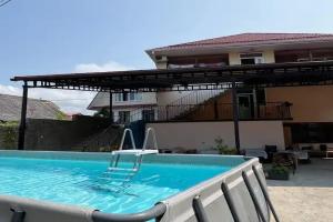 Гостевой дом «Лунный Берег - Бонжур»