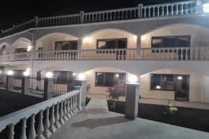 Гостевой дом «Своя дача», Малореченское