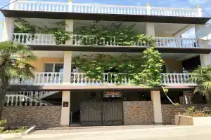 Гостевой дом «У Сергея», Лоо