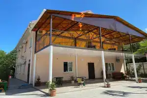 Гостевой дом «Южаночка», Лоо