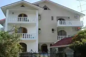 Отель «у Валентины», Адлер