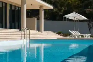 Вилла Aya, Родное