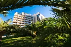 Отель «Акваград», Лоо