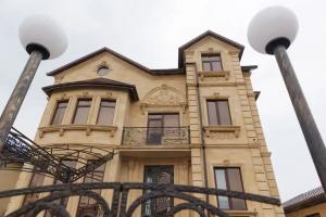 Гостиница «Сарир», Махачкала