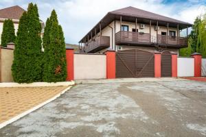 Гостевой дом «Респект», Криница