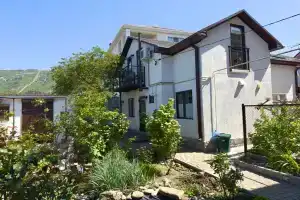 Гостевой дом «Море роз», Геленджик