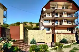 Гостевой дом «Оранж», Приветное