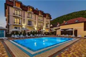 Гостиница «Верона», Архипо-Осиповка