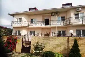 Гостевой дом на Виноградной 66