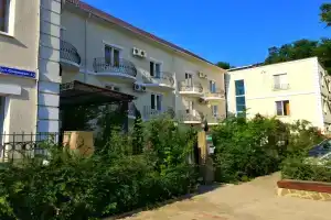Гостевой дом «Золотой Каштан», Архипо-Осиповка