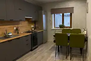 Прекрасный домик, на окраине города